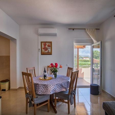 Apartment Neretva Dream Komin  Экстерьер фото