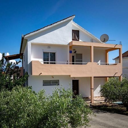 Apartment Neretva Dream Komin  Экстерьер фото