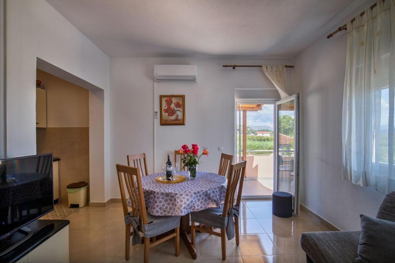 Apartment Neretva Dream Komin  Экстерьер фото